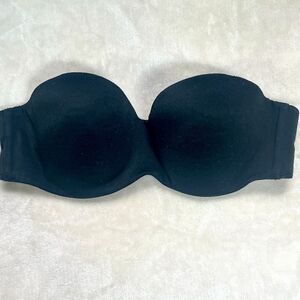 Victoria’s Secret Body by Victoria Strapless Bra